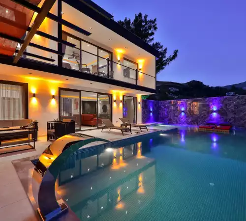 villaName